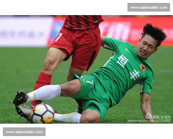 阿拉维斯主场硬碰瓦伦西亚保级与尊严之战或决定赛季最终走势